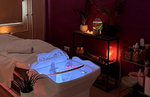 Японское SPA для ног с аквадугой от 65р в "Сирень" в Бресте